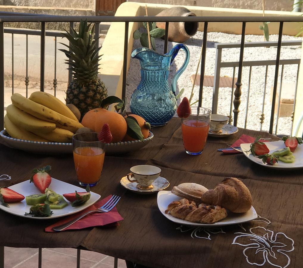 B&B Timpe Bianche Castelluzzo Dış mekan fotoğraf